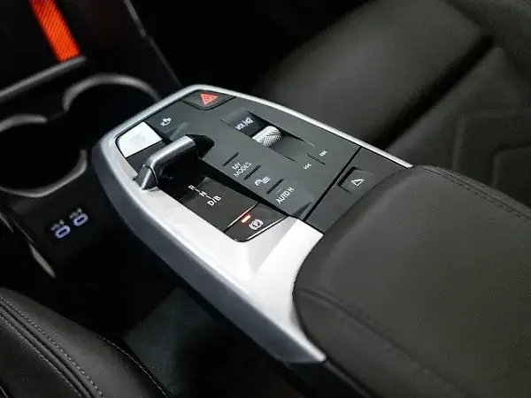 BMW IX1 - Imagem 7