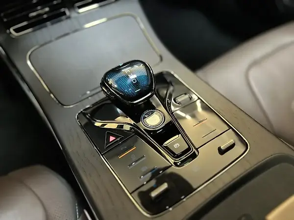BYD Han - Imagem 15