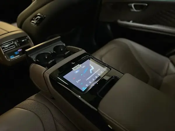 BYD Han - Imagem 18