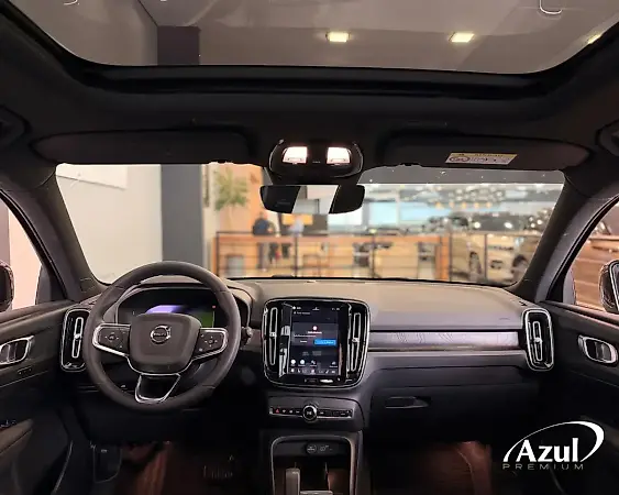 Volvo XC40 Recharge - Imagem 12