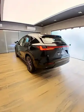 Lexus Nx 450h+ - Imagem 4