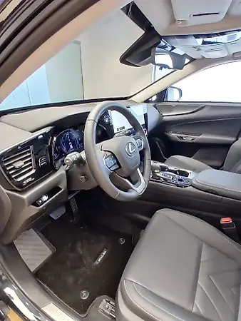 Lexus Nx 450h+ - Imagem 11