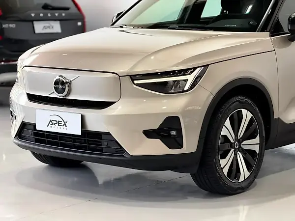 Volvo XC40 Recharge - Imagem 3