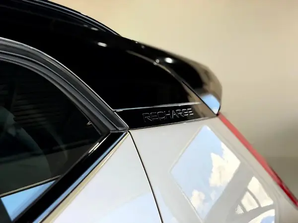 Volvo XC40 Recharge - Imagem 7