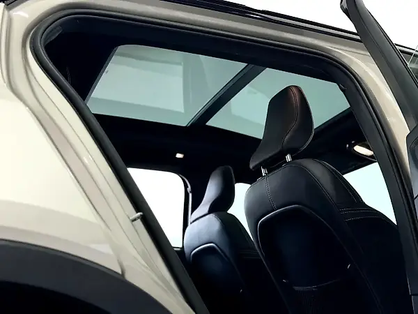 Volvo XC40 Recharge - Imagem 16