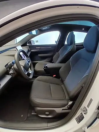 Volvo EX30 - Imagem 18