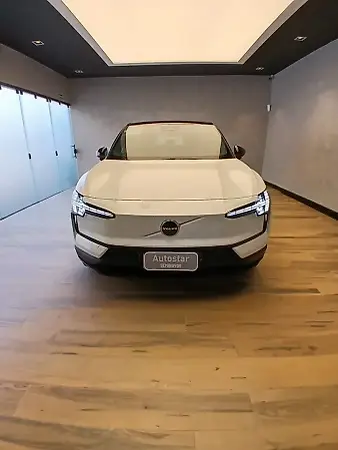 Volvo EX30 - Imagem 2