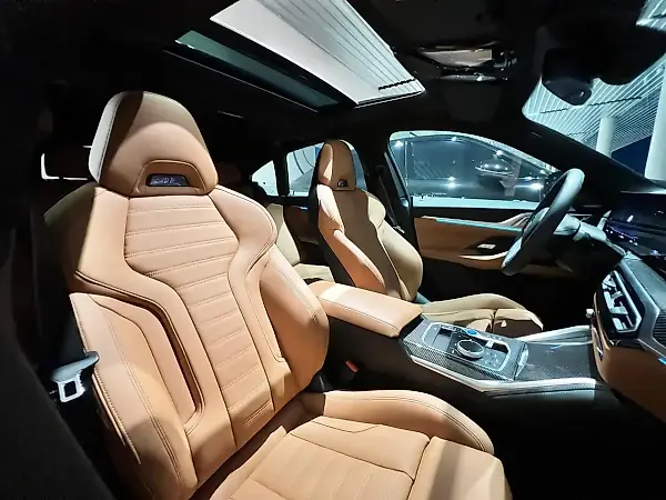 BMW I4 M50 - Imagem 12