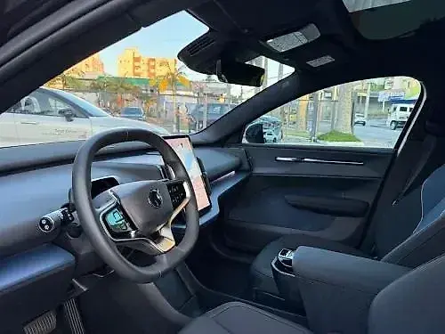 Volvo EX30 - Imagem 7
