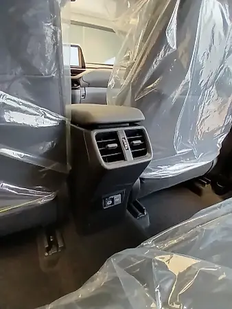 Lexus Ux 300e - Imagem 15