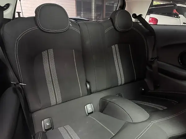 Mini Cooper SE - Imagem 12