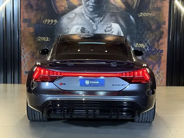 Audi Rs E-tron  GT - Imagem 14