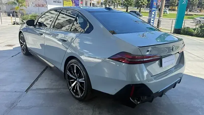 BMW I5 M60 - Imagem 5