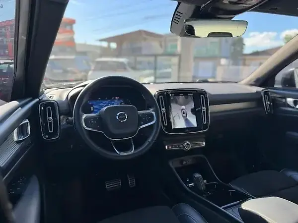 Volvo XC40 - Imagem 9