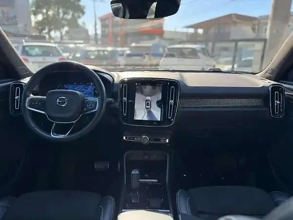 Volvo XC40 - Imagem 10