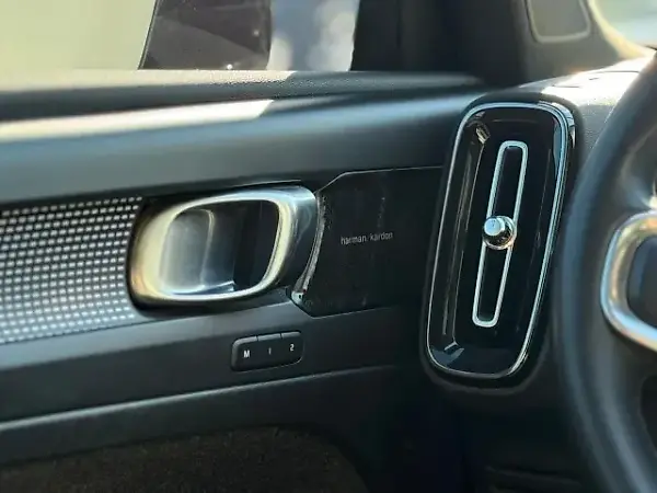 Volvo XC40 - Imagem 17