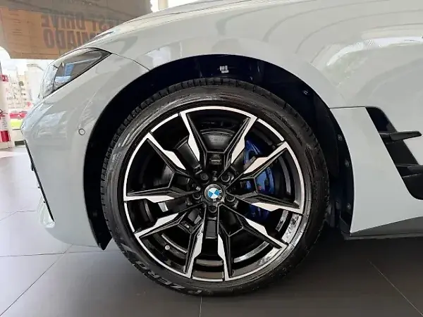 BMW I4 M50 - Imagem 4