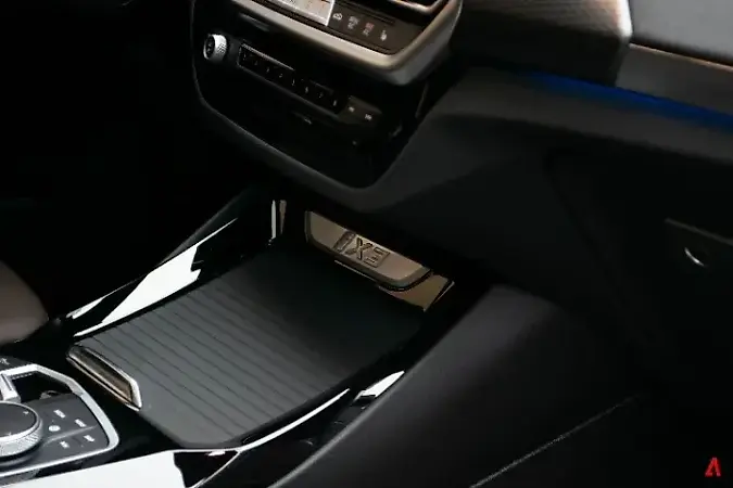 BMW IX3 - Imagem 20