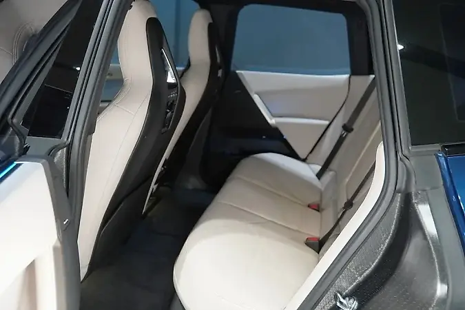 BMW Ix - Imagem 13