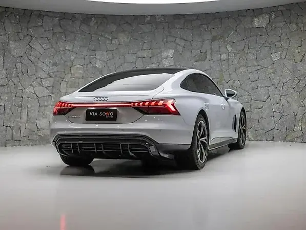 Audi E-tron  GT - Imagem 5