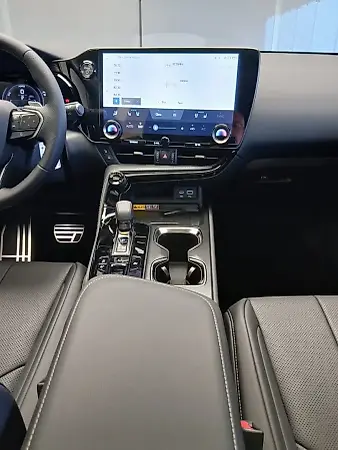Lexus Nx 450h+ Plug-in Hybrid - Imagem 11