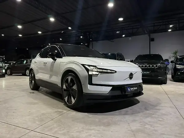 Volvo EX30 - Imagem 1