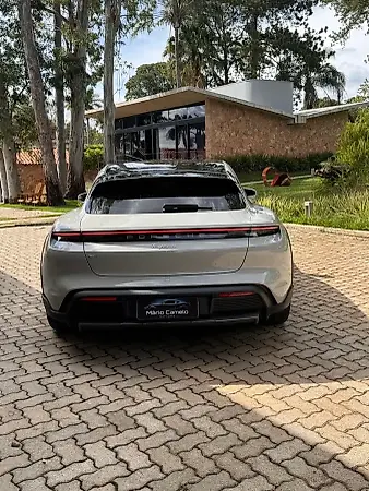 Porsche Taycan - Imagem 5
