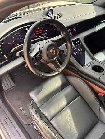 Porsche Taycan - Imagem 9