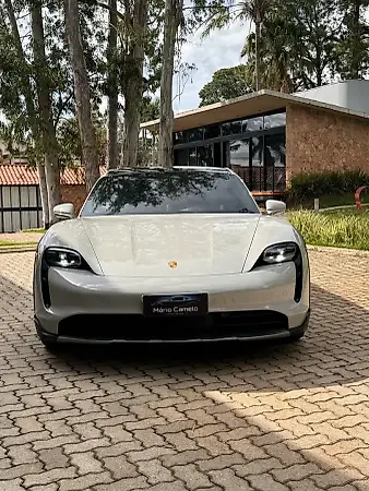 Porsche Taycan - Imagem 16
