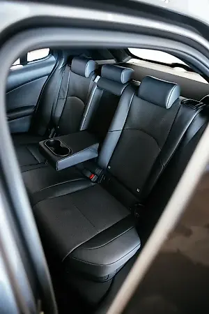 Lexus Ux 300e - Imagem 20