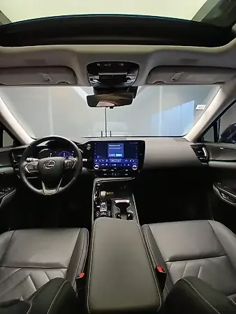 Lexus Nx 450h+ - Imagem 15