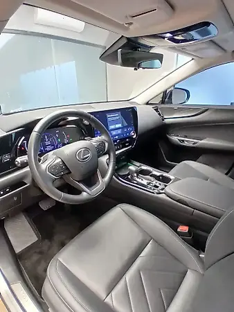 Lexus Nx 450h+ - Imagem 13