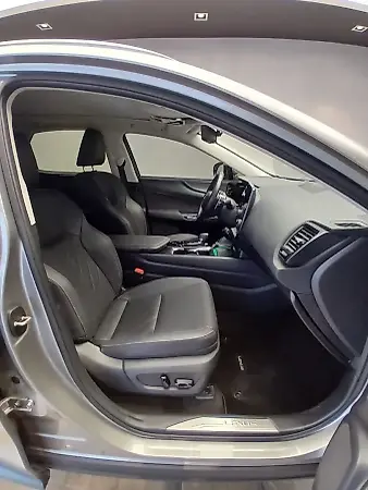 Lexus Nx 450h+ - Imagem 20