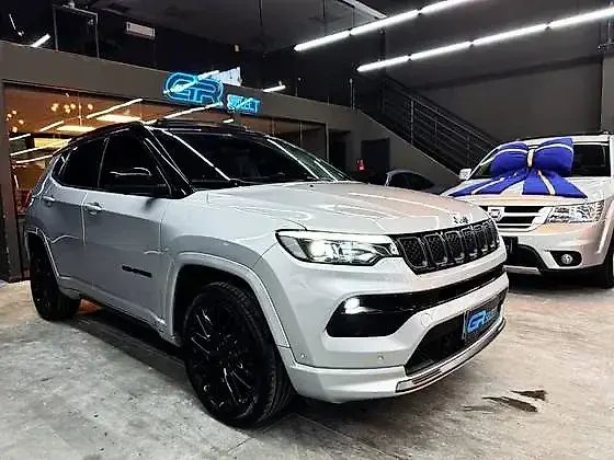 Jeep Compass 4xe Plug-in Hybrid - Imagem 2