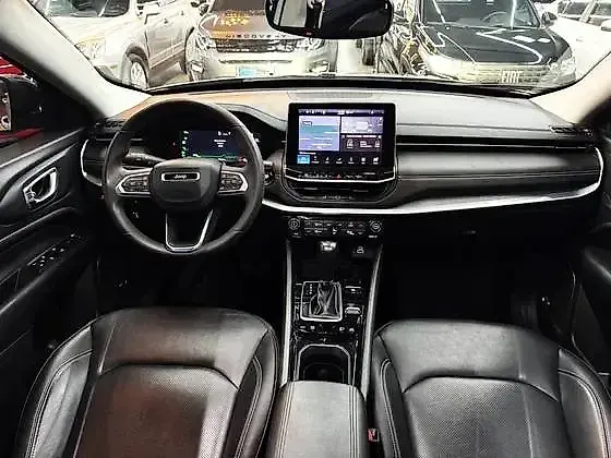 Jeep Compass 4xe Plug-in Hybrid - Imagem 10