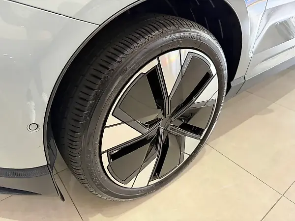 Volvo EX30 - Imagem 10