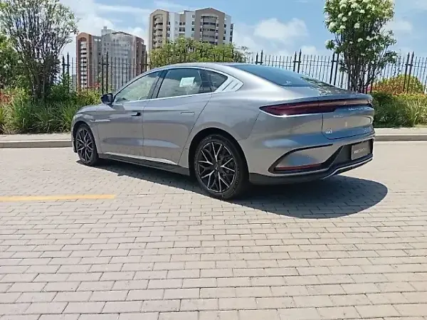 BYD Han - Imagem 6