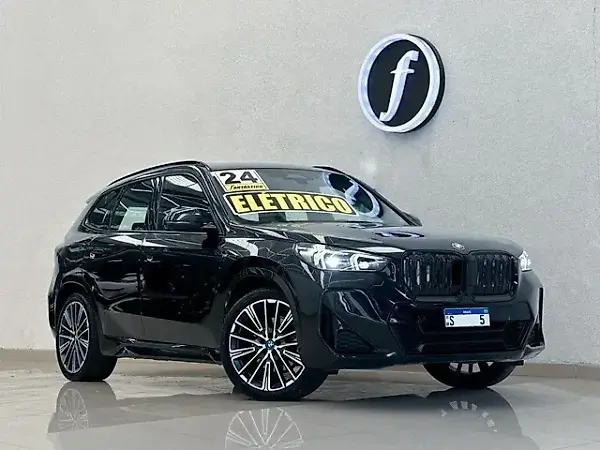 BMW IX1 - Imagem 1