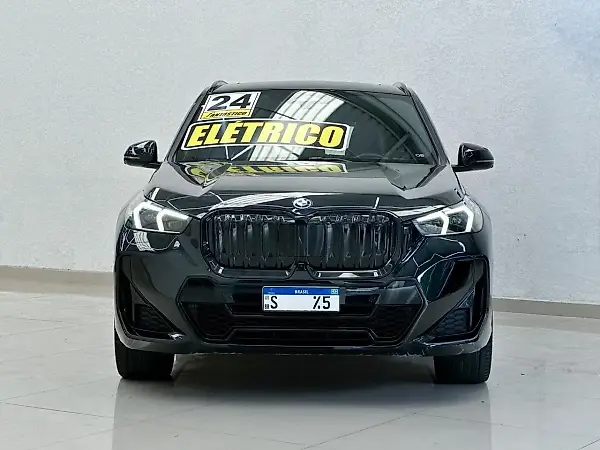 BMW IX1 - Imagem 2