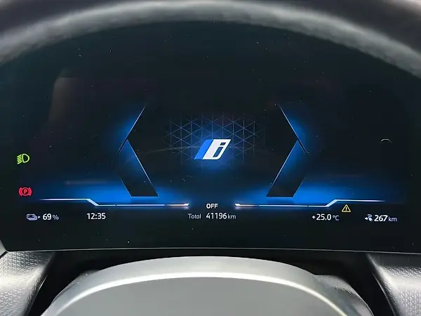 BMW IX1 - Imagem 5