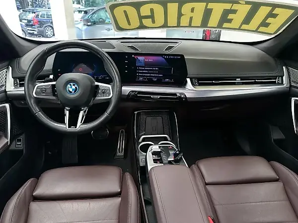 BMW IX1 - Imagem 7