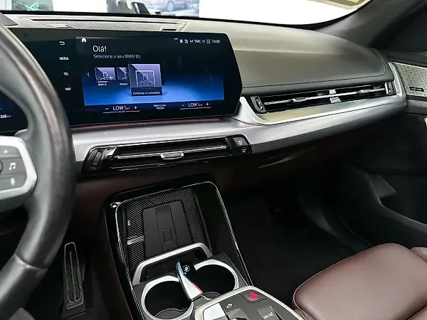 BMW IX1 - Imagem 15