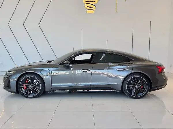 Audi E-tron  GT - Imagem 3