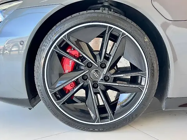 Audi E-tron  GT - Imagem 4
