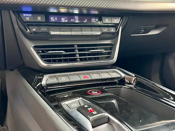 Audi E-tron  GT - Imagem 11