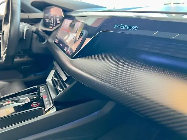 Audi E-tron  GT - Imagem 12