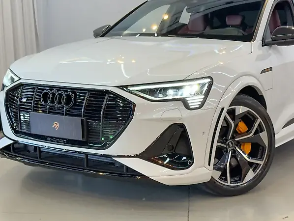 Audi E-tron S Sportback - Imagem 2