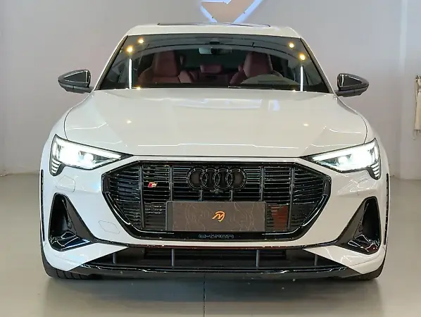 Audi E-tron S Sportback - Imagem 4
