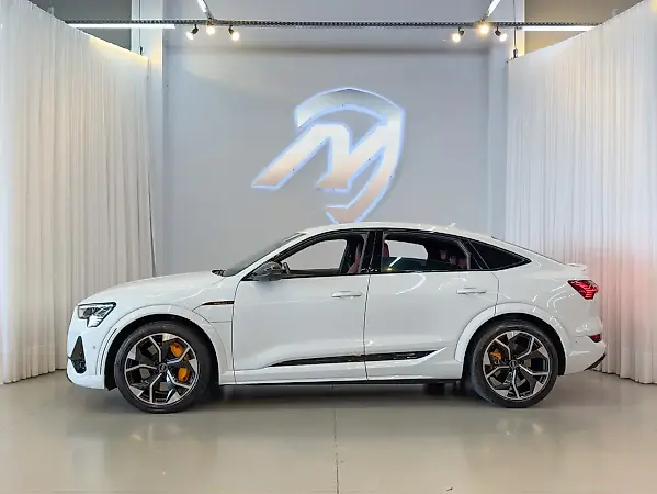 Audi E-tron S Sportback - Imagem 8