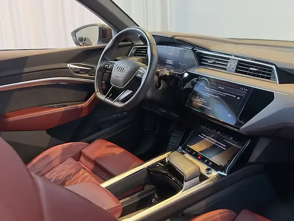 Audi E-tron S Sportback - Imagem 15